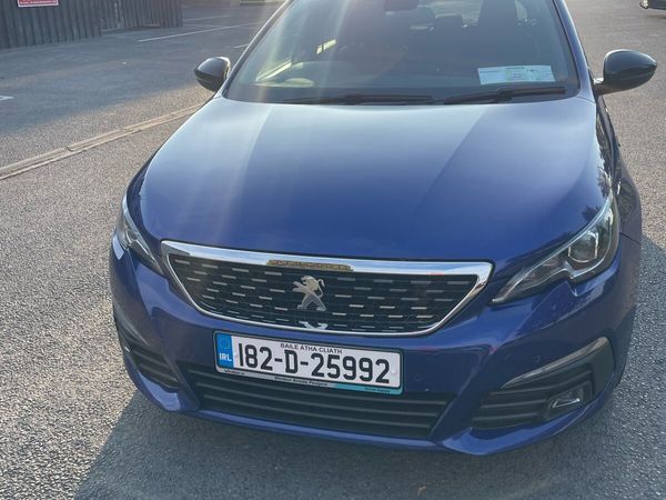 Peugeot 308 Hatchback, Petrol, 2018, Blue