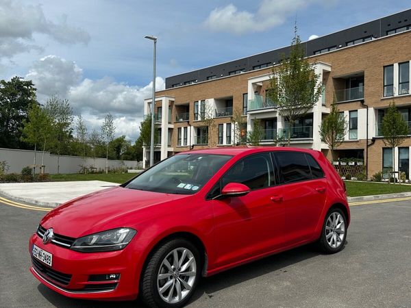 Volkswagen Golf Hatchback, Petrol, 2015, Red