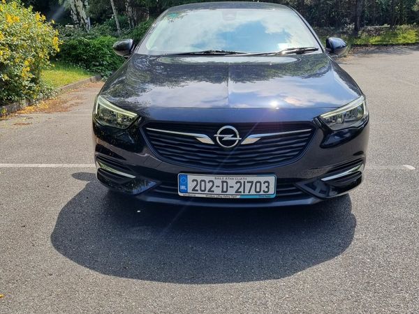 Opel Insignia Hatchback, Diesel, 2020, Blue