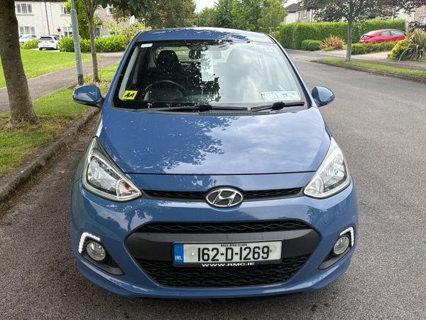 Hyundai i10 Hatchback, Petrol, 2016, Blue
