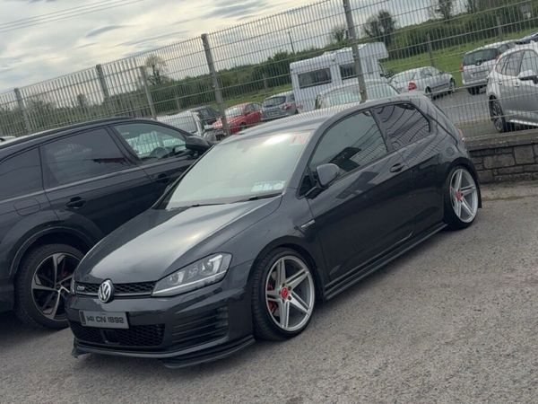 Volkswagen Golf Hatchback, Diesel, 2014, Grey