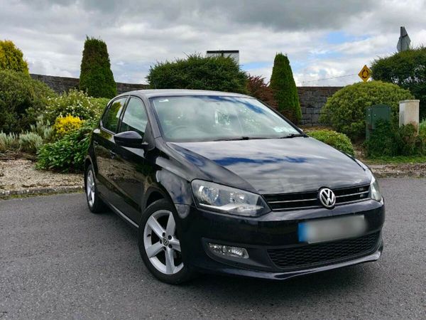 Volkswagen Polo Hatchback, Petrol, 2012, Black