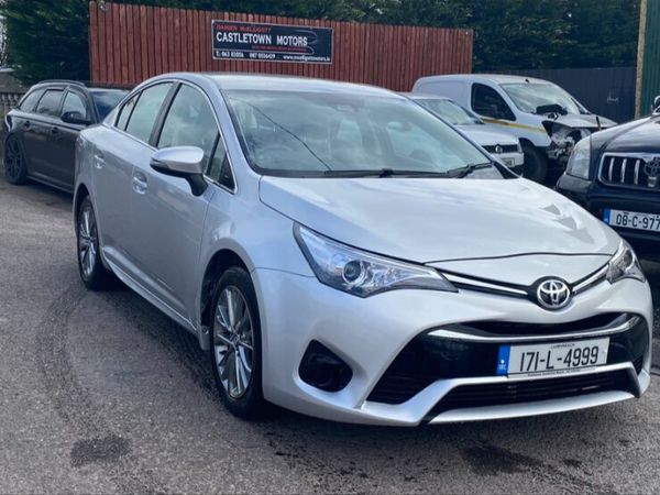 Toyota Avensis Saloon, Diesel, 2017, Silver