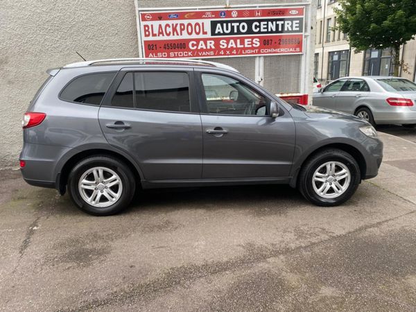 Hyundai Santa Fe SUV, Diesel, 2012, Silver