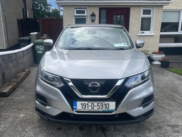 Nissan Qashqai MPV, Petrol, 2019, Grey