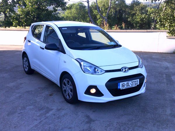 Hyundai i10 Hatchback, Petrol, 2016, White