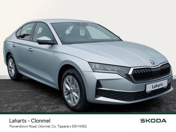 Skoda Octavia Saloon, Diesel, 2025, Silver