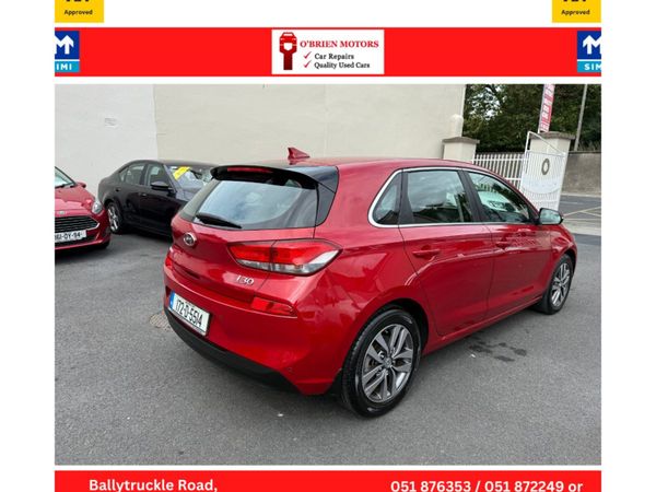 Hyundai i30 Hatchback, Petrol, 2017, Red