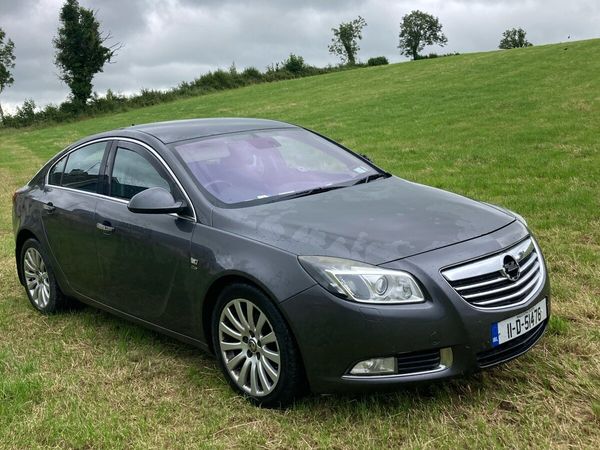 Vauxhall Insignia Hatchback, Diesel, 2011, Grey