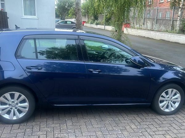 Volkswagen Golf Hatchback, Petrol, 2014, Blue