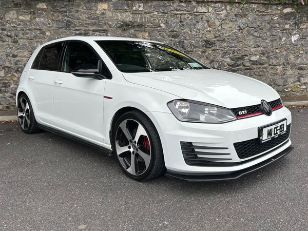Volkswagen Golf Estate, Petrol, 2014, White