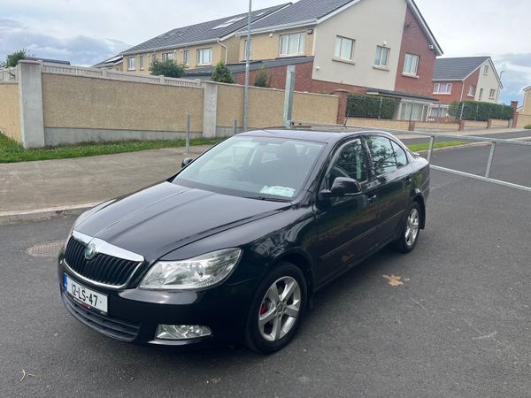 Skoda Octavia Saloon, Diesel, 2012, Black
