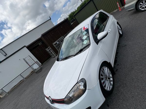 Volkswagen Golf Hatchback, Diesel, 2011, White