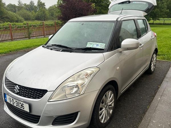 Suzuki Swift Hatchback, Petrol, 2011, Silver