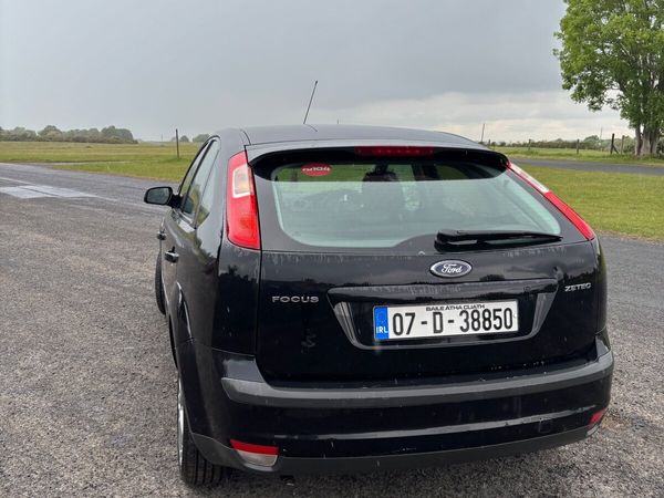 Ford Focus Hatchback, Petrol, 2007, Black