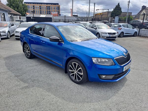 Skoda Octavia Saloon, Diesel, 2016, Blue