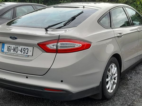 Ford Mondeo Hatchback, Diesel, 2016, Silver