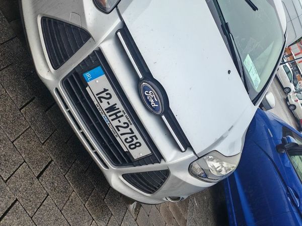 Ford Focus Hatchback, Diesel, 2012, Silver