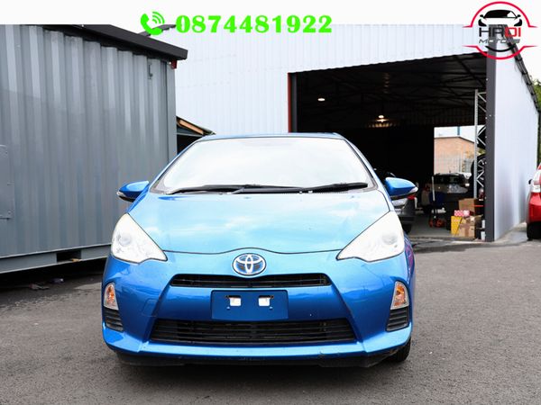 Toyota Aqua Hatchback, Petrol Hybrid, 2012, Blue