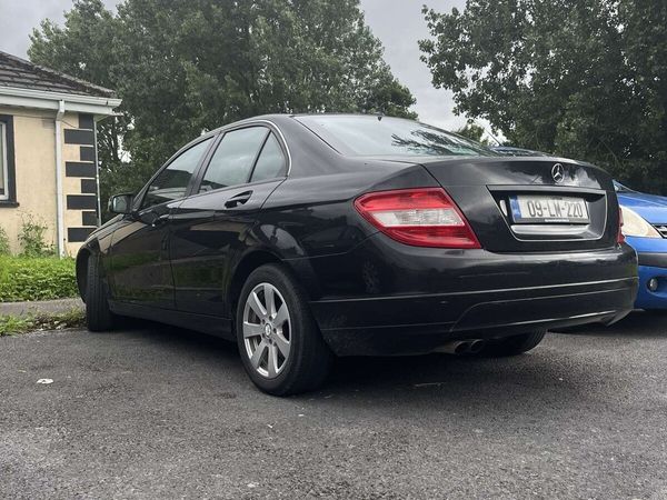 Mercedes-Benz C-Class Saloon, Diesel, 2009, Black