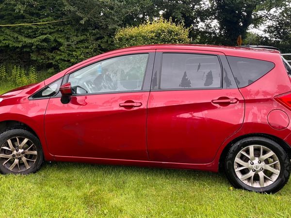 Nissan Note MPV, Diesel, 2016, Red