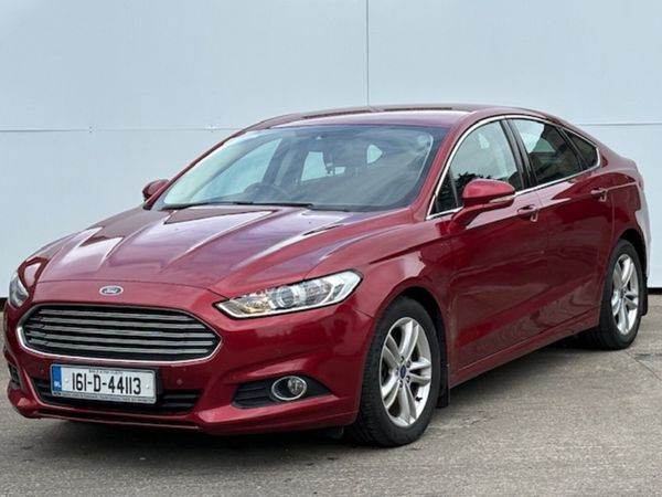 Ford Mondeo Hatchback, Diesel, 2016, Red