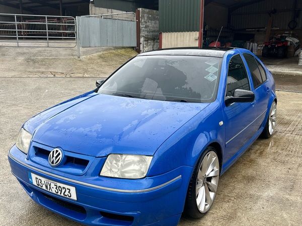 Volkswagen Bora Saloon, Diesel, 2003, Blue