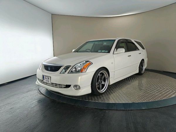 Toyota Mark II Estate, Petrol, 2004, White