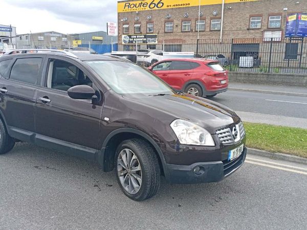 Nissan Qashqai Hatchback, Diesel, 2011, Purple