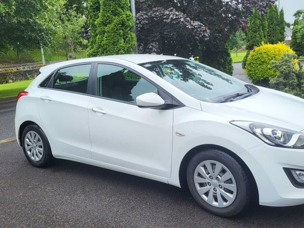 Hyundai i30 Hatchback, Diesel, 2015, White