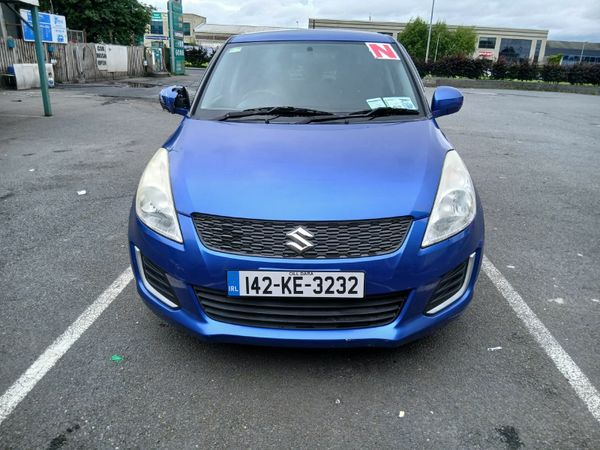 Suzuki Swift Hatchback, Petrol, 2014, Blue