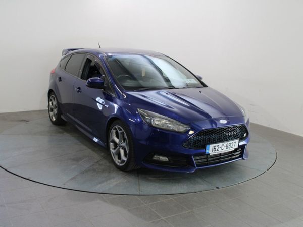 Ford Focus Hatchback, Diesel, 2016, Blue
