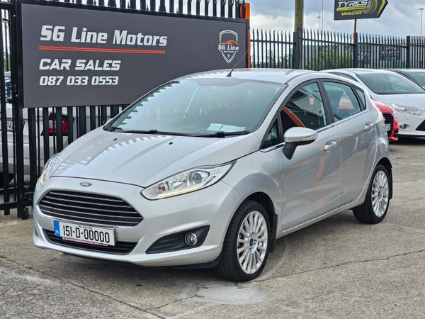 Ford Fiesta Hatchback, Petrol, 2015, Silver