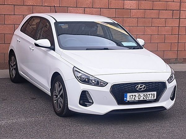 Hyundai i30 Hatchback, Petrol, 2017, White