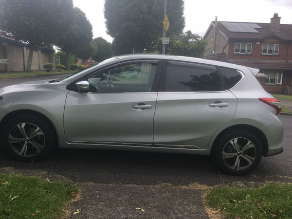 Nissan Pulsar Hatchback, Diesel, 2015, Silver
