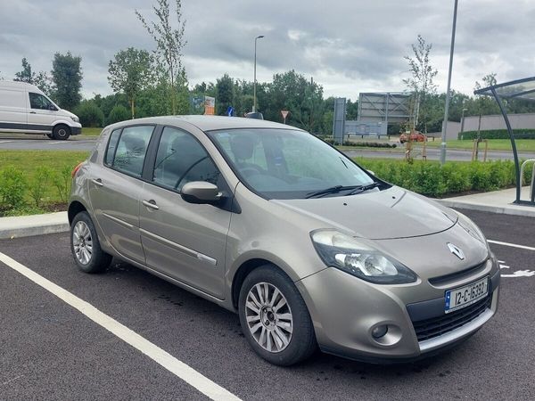 Renault Clio Hatchback, Petrol, 2012, Beige