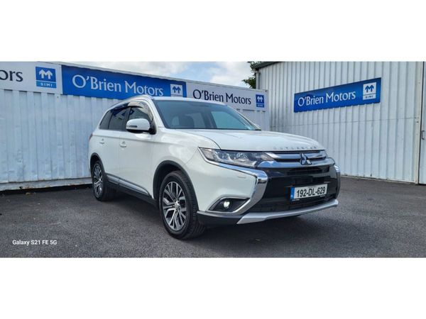Mitsubishi Outlander Estate, Diesel, 2019, White