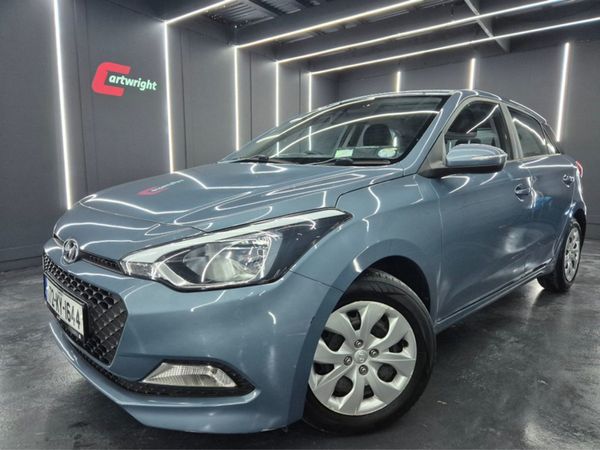 Hyundai i20 Hatchback, Petrol, 2017, Blue