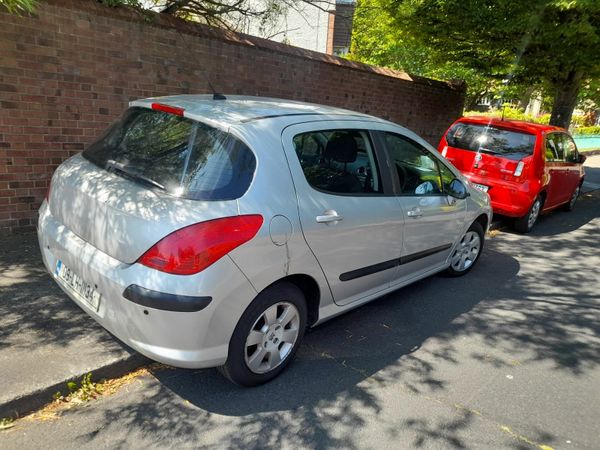 Peugeot 308 Hatchback, Diesel, 2009, Silver