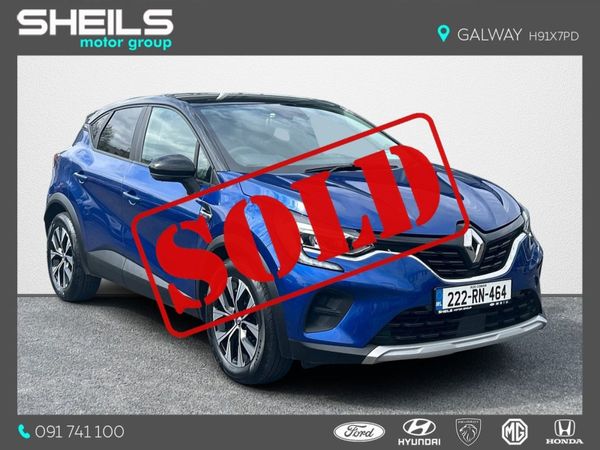 Renault Captur Hatchback, Petrol, 2022, Blue