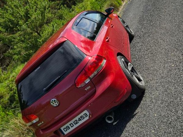 Volkswagen Golf Hatchback, Diesel, 2009, Red