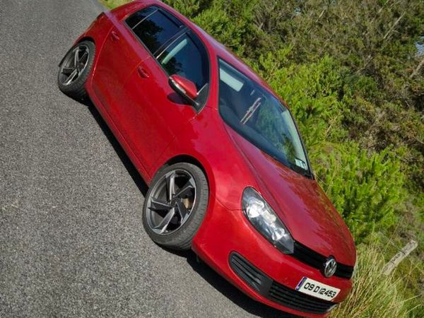 Volkswagen Golf Hatchback, Diesel, 2009, Red
