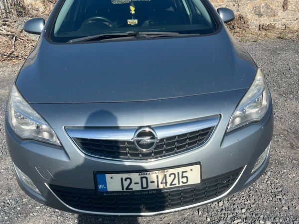 Opel Astra MPV, Diesel, 2012, Silver