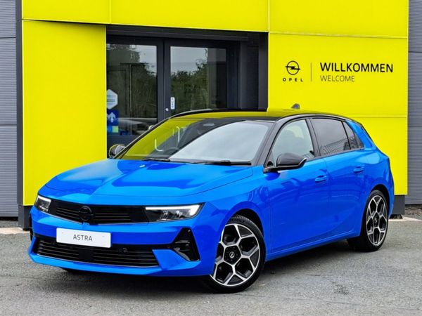 Opel Astra Hatchback, Petrol, 2025, Blue