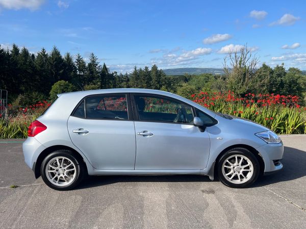 Toyota Auris Hatchback, Diesel, 2009, Blue