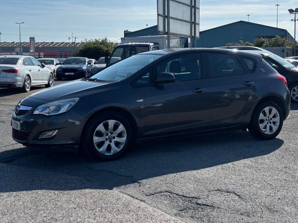 Opel Astra MPV, Diesel, 2012, Grey