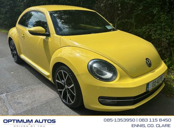 Volkswagen Beetle Hatchback, Petrol, 2013, Yellow