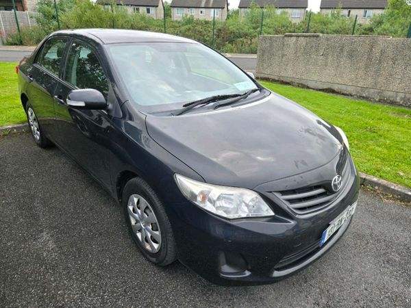 Toyota Corolla Saloon, Petrol, 2013, Black