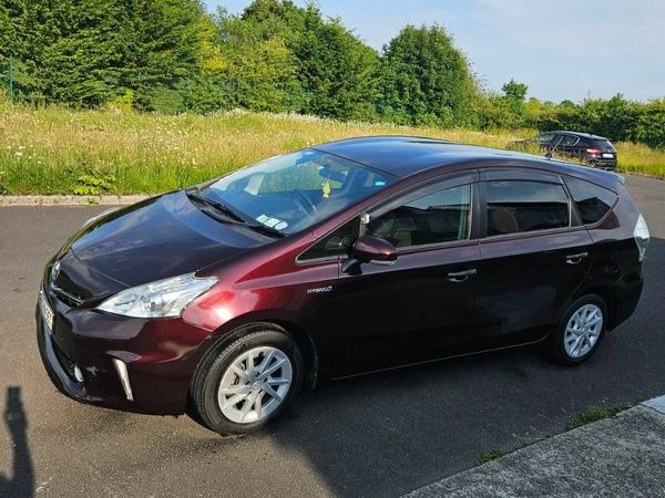 Toyota Prius MPV, Petrol Hybrid, 2014, Red