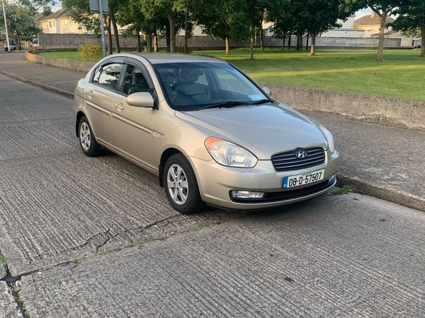 Hyundai Accent Saloon, Diesel, 2008, Gold